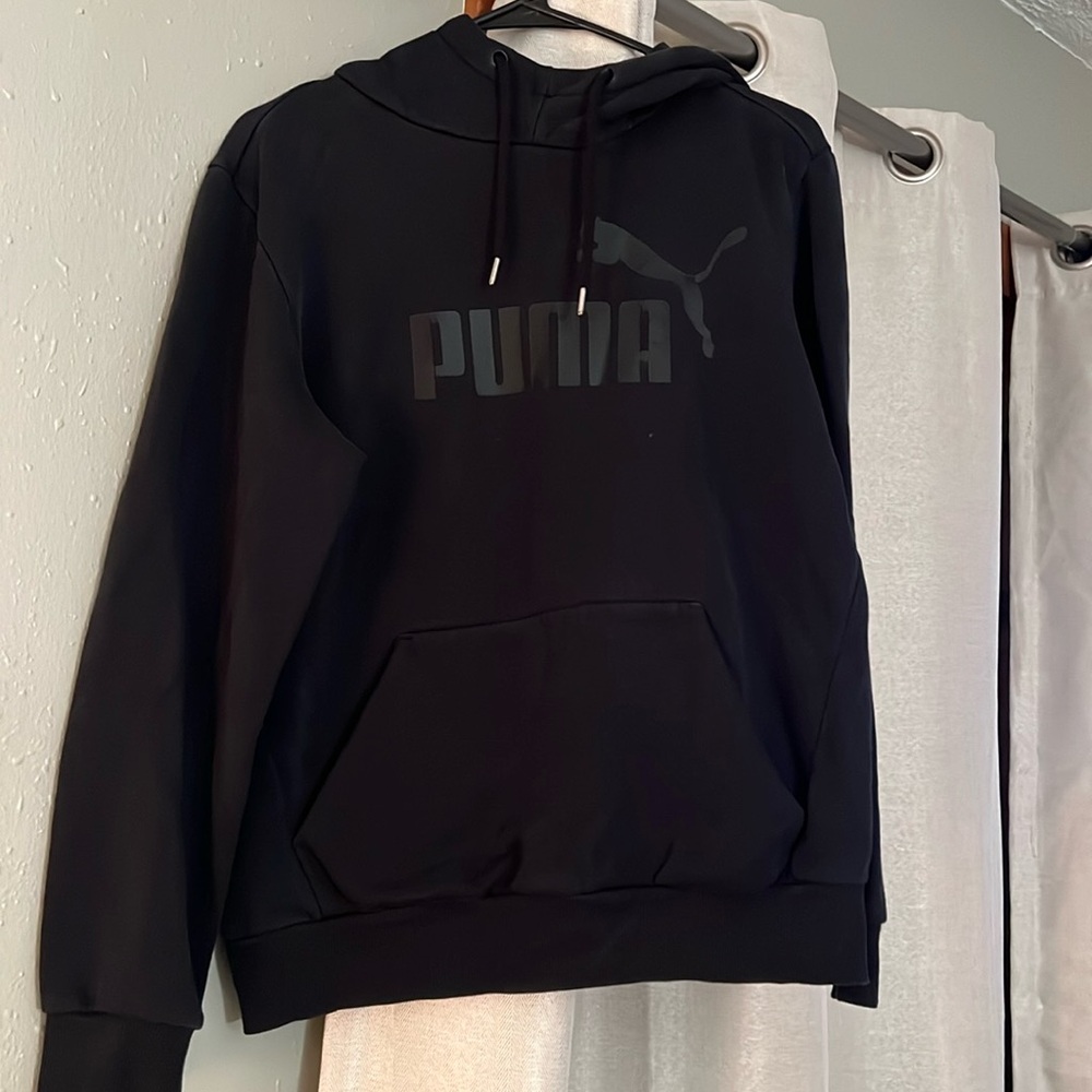 PUMA sweater